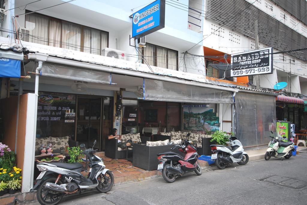 Kingfisher House & Bar Pattaya Eksteriør billede