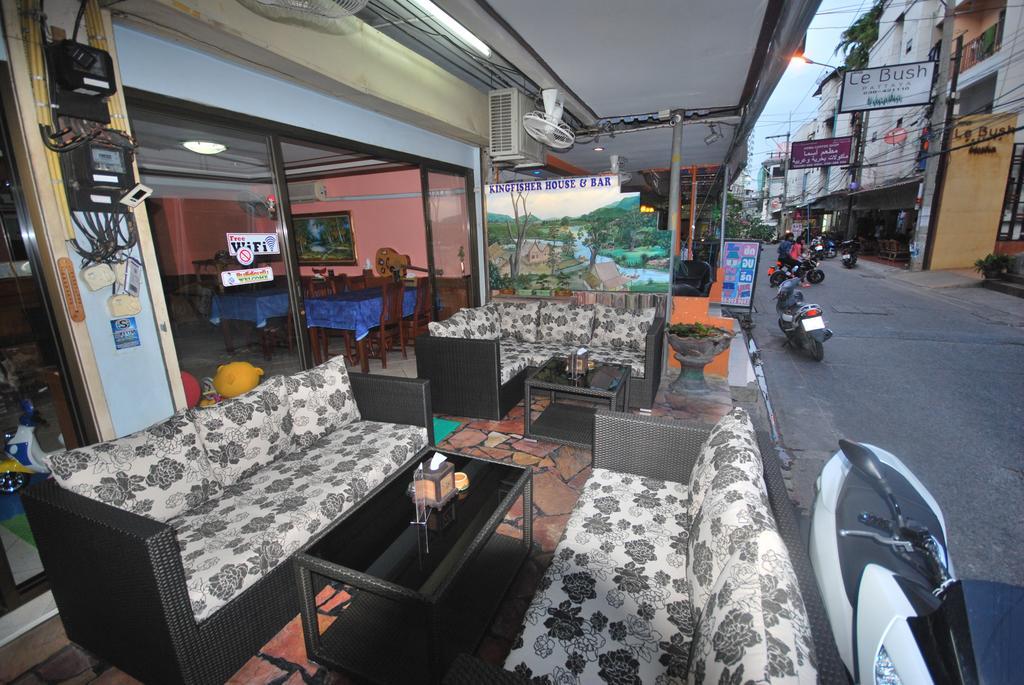 Kingfisher House & Bar Pattaya Eksteriør billede