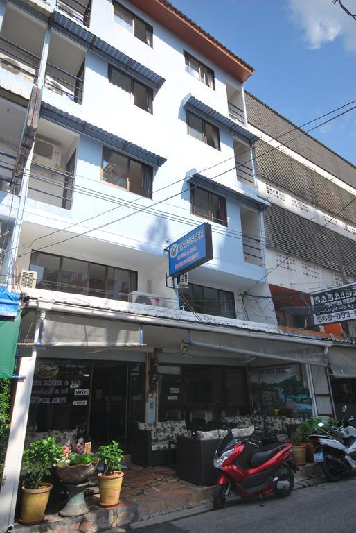 Kingfisher House & Bar Pattaya Eksteriør billede
